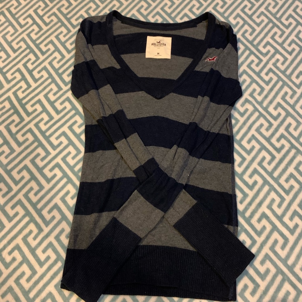 Hollister long sleeve top